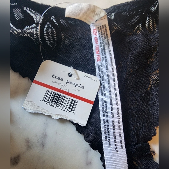 NWT! Free people lace bralette black size XS - Picture 5 of 5